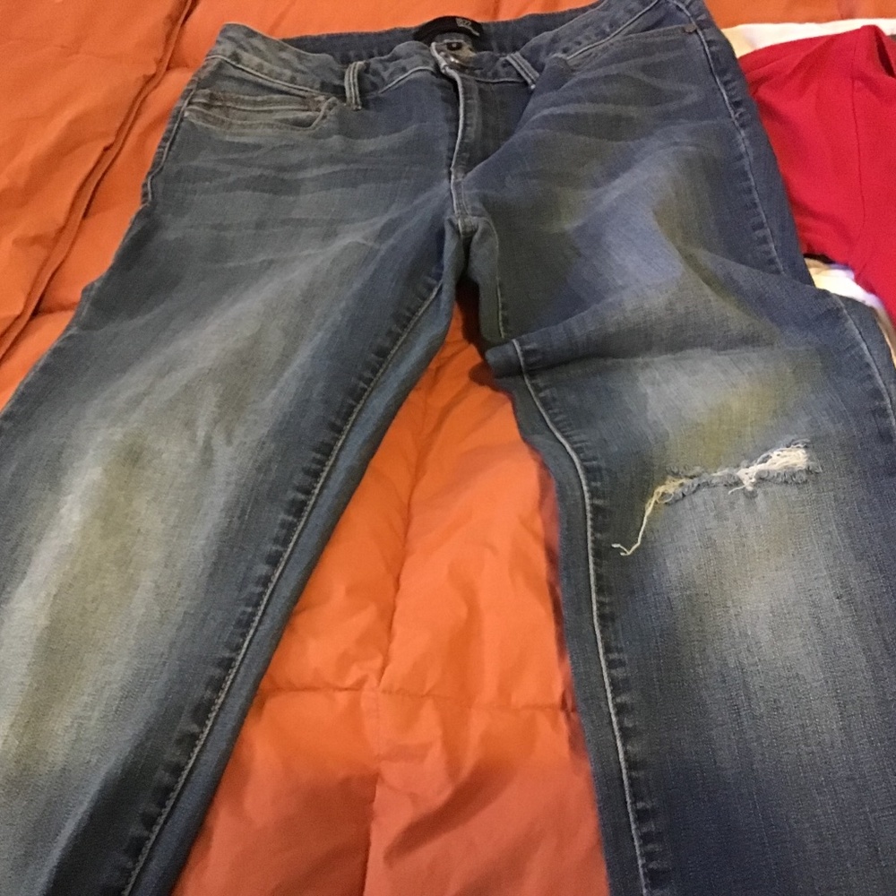 1822 Jeans distressed ..good shape..